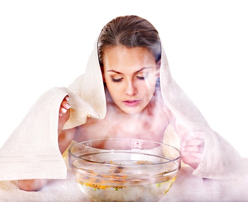 Xông da mặt hỗ trợ trị mụn ẩn nhanh chóng