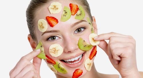Đắp mặt nạ bổ sung dưỡng chất cho da