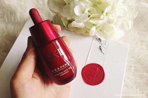 SK II R.N.A Power Rdical New Essence được mệnh danh là sản phẩm "best seller" của thương hiệu SK - II