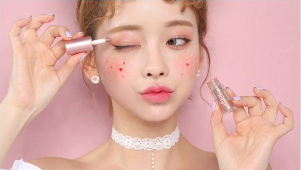 La Roche-Posay chuyên chăm sóc da mặt và da đầu, khắc phục các nhược điểm thẩm mỹ La Roche-Posay chuyên chăm sóc da mặt và da đầu, khắc phục các nhược điểm thẩm mỹ