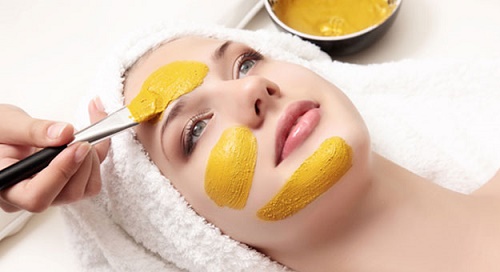 trị nám bằng nghệ và mật ong