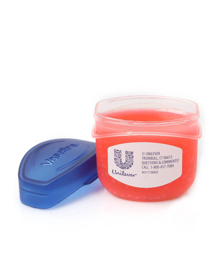 son-duong-moi-vaseline-lip-therapy