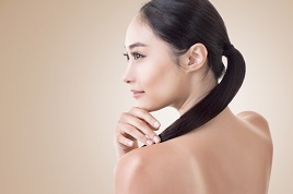 nguyen-nhan-va-cach-tri-rung-toc-hieu-qua-tu-thien-nhien